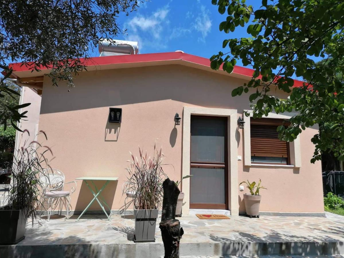 Tiny House By The Sea Villa Nea Skioni Exterior foto